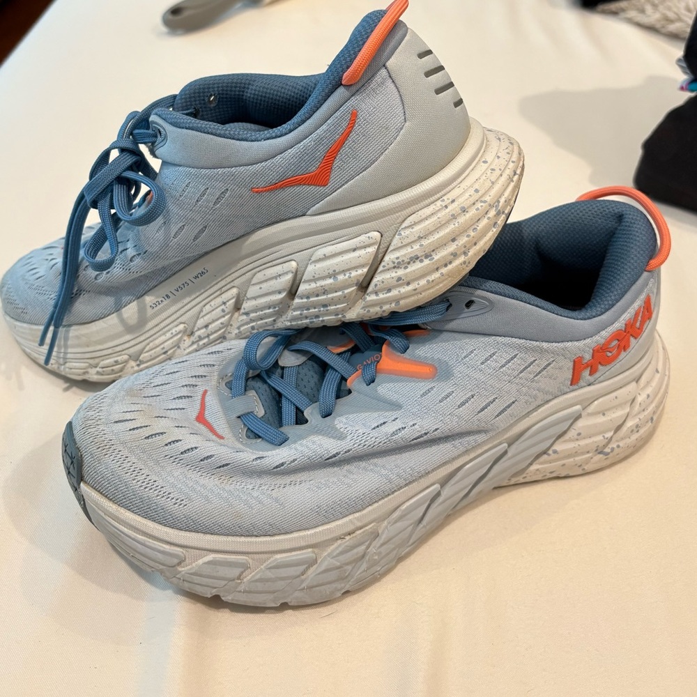 Women’s Hokas Gaviota 4